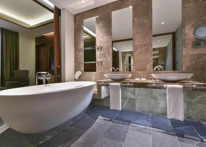 The Westin Doha Hotel & Spa