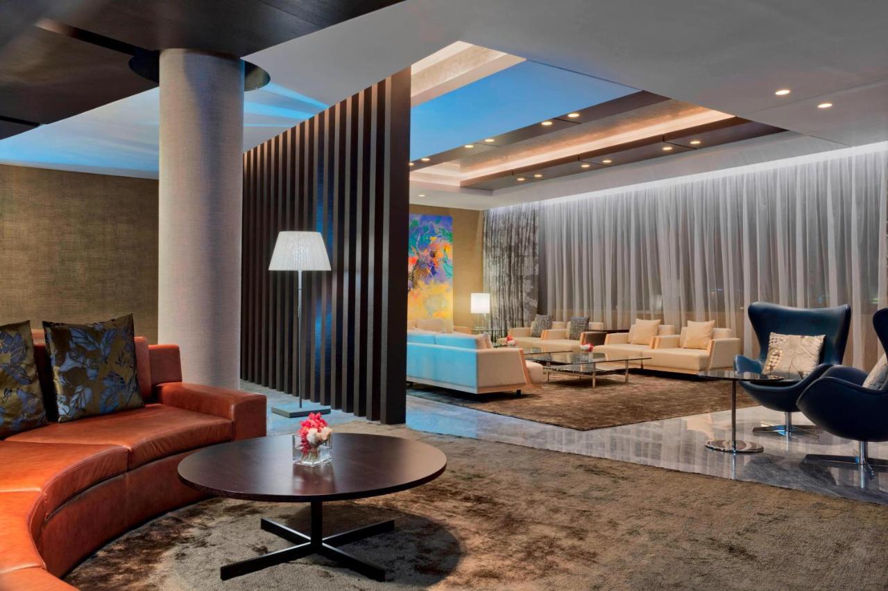 The Westin & 5*