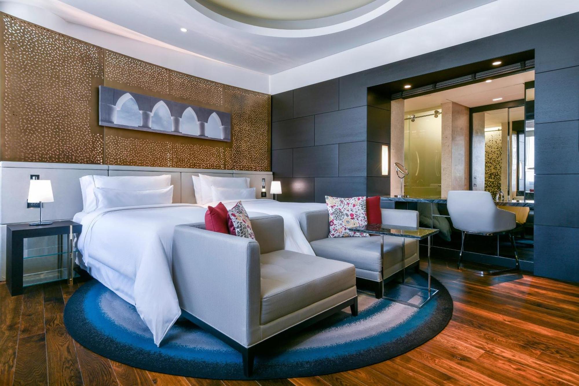 Hotel The Westin & 5*