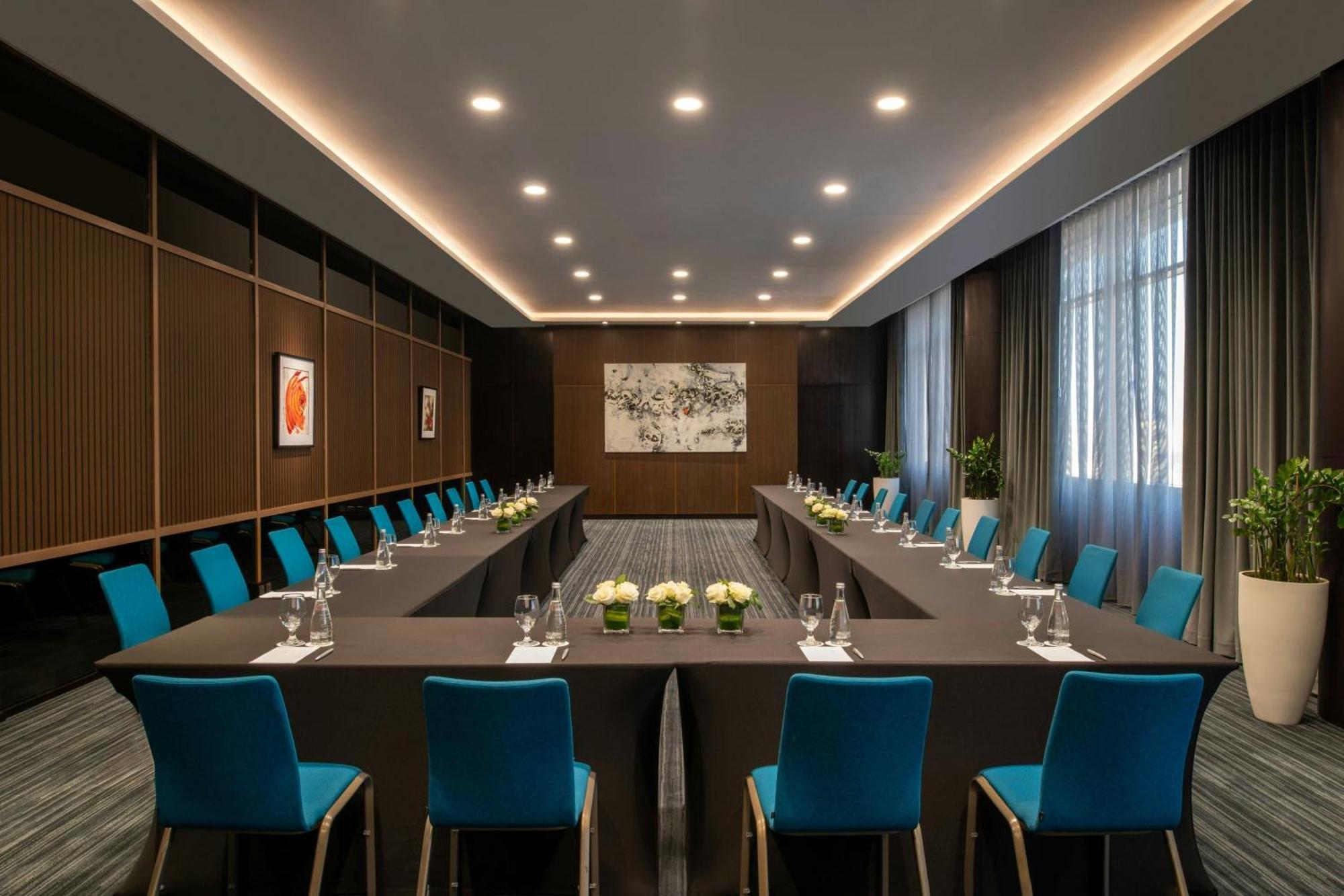The Westin & Hotel 5*