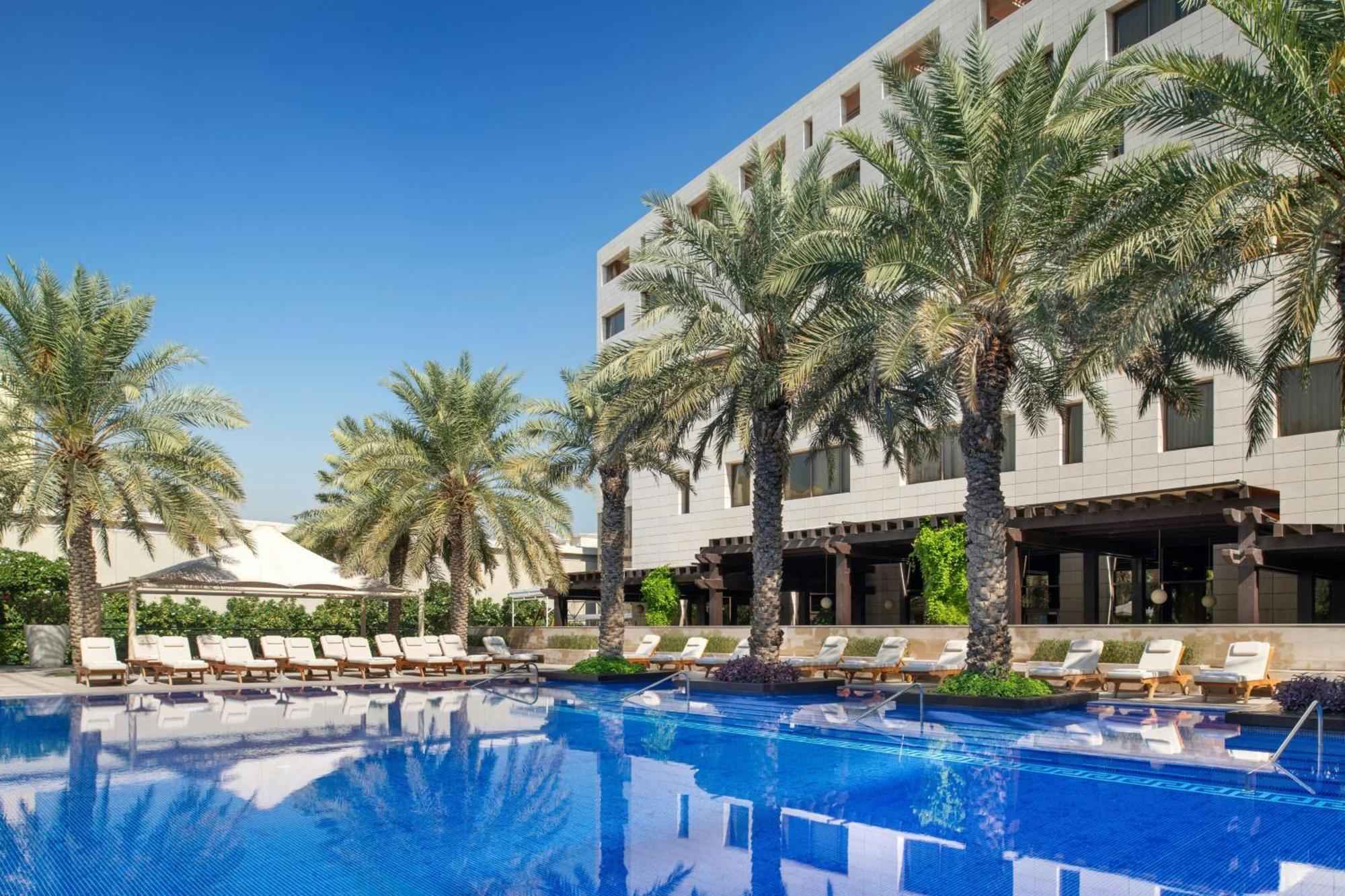 The Westin & Hotel 5*