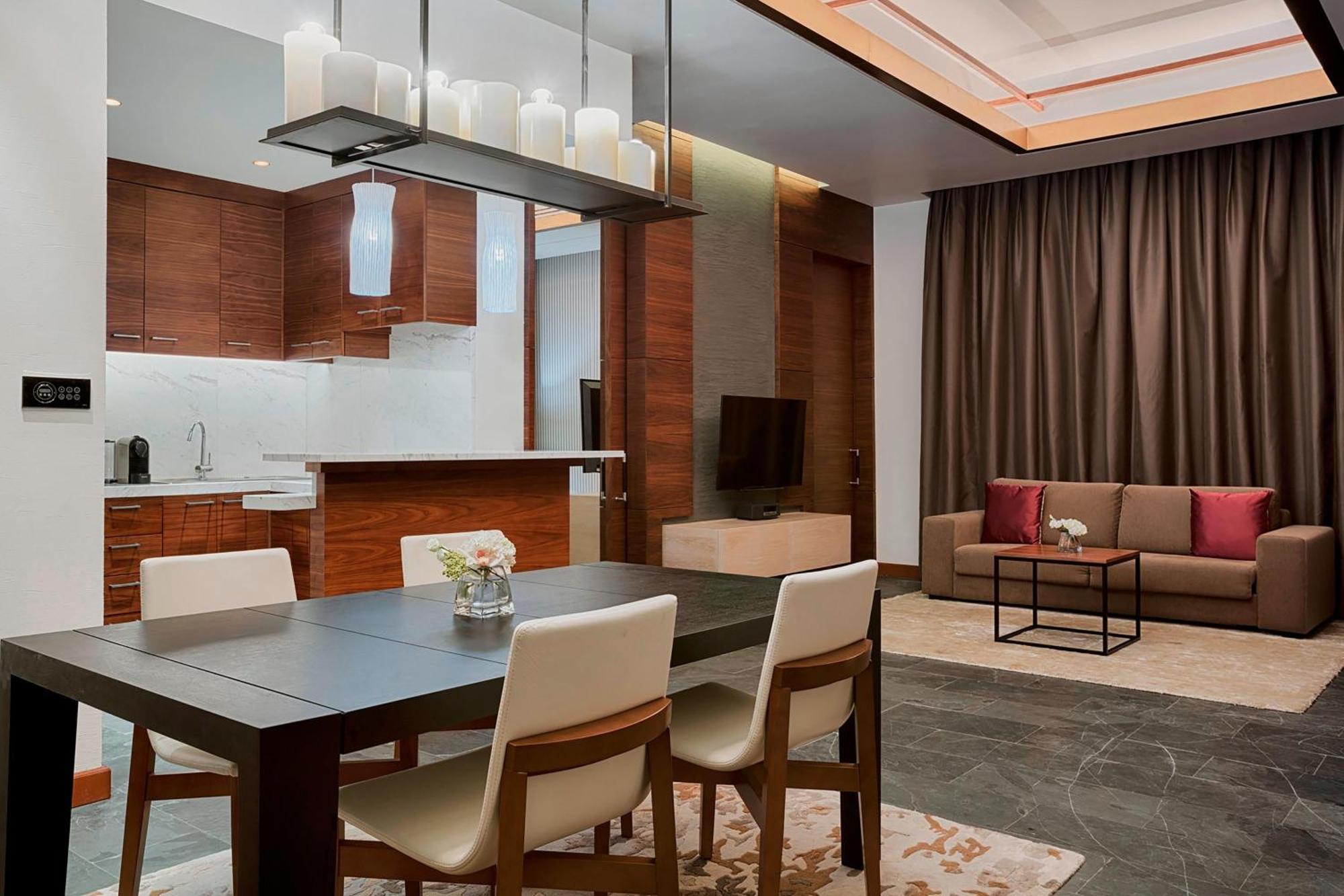 Hotel The Westin & 5*