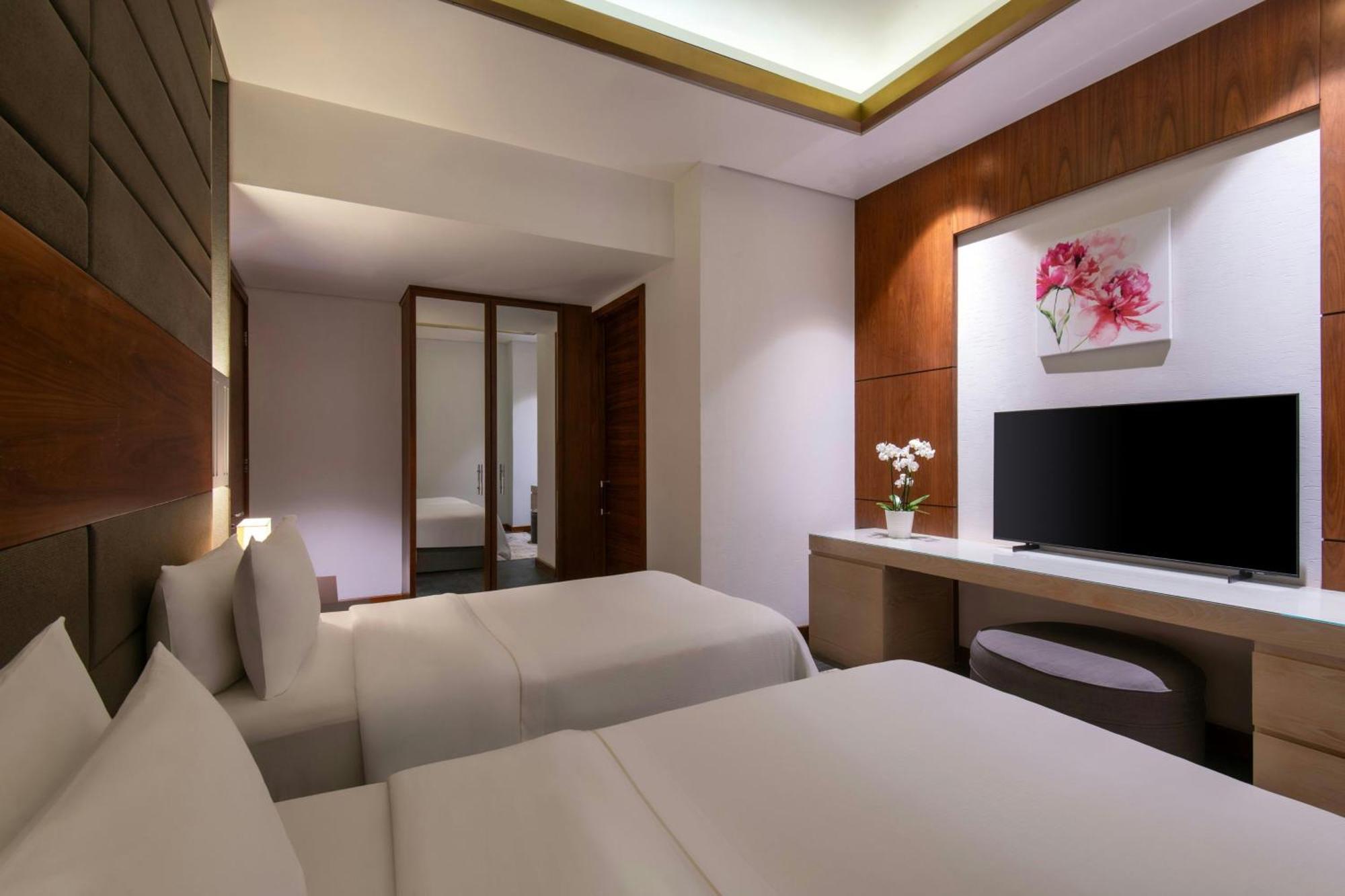 The Westin & 5* Doha